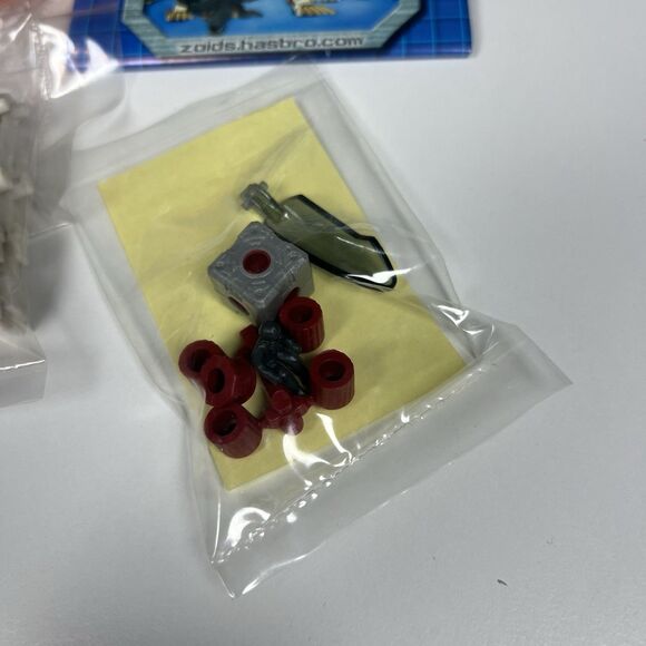 Hasbro ZOIDS Z-Builders 1/72 Dimetra Ptera BZ-106 2003 NEW Crushed Open Box - Picture 4 of 12